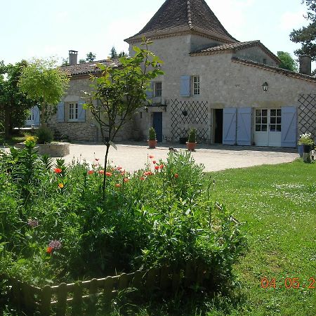 Le Colombier Bed & Breakfast วีเนิฟ-โซร์-ล็อต ภายนอก รูปภาพ