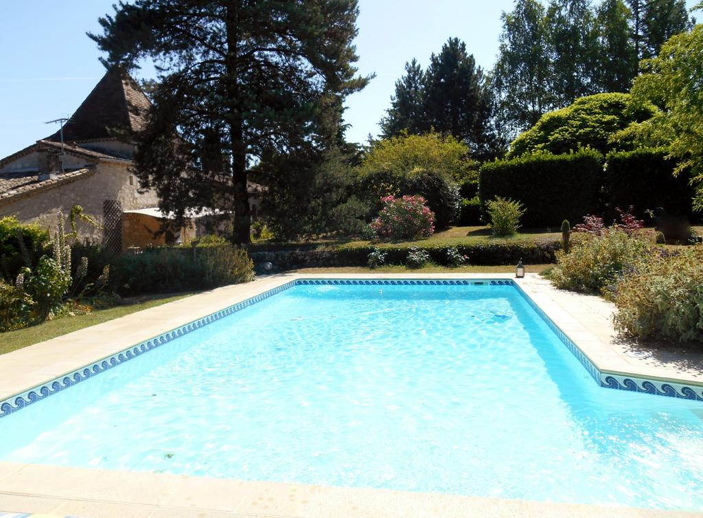Le Colombier Bed & Breakfast วีเนิฟ-โซร์-ล็อต ภายนอก รูปภาพ